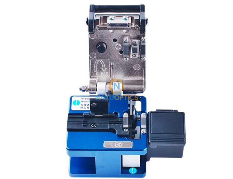 fiber cleaver